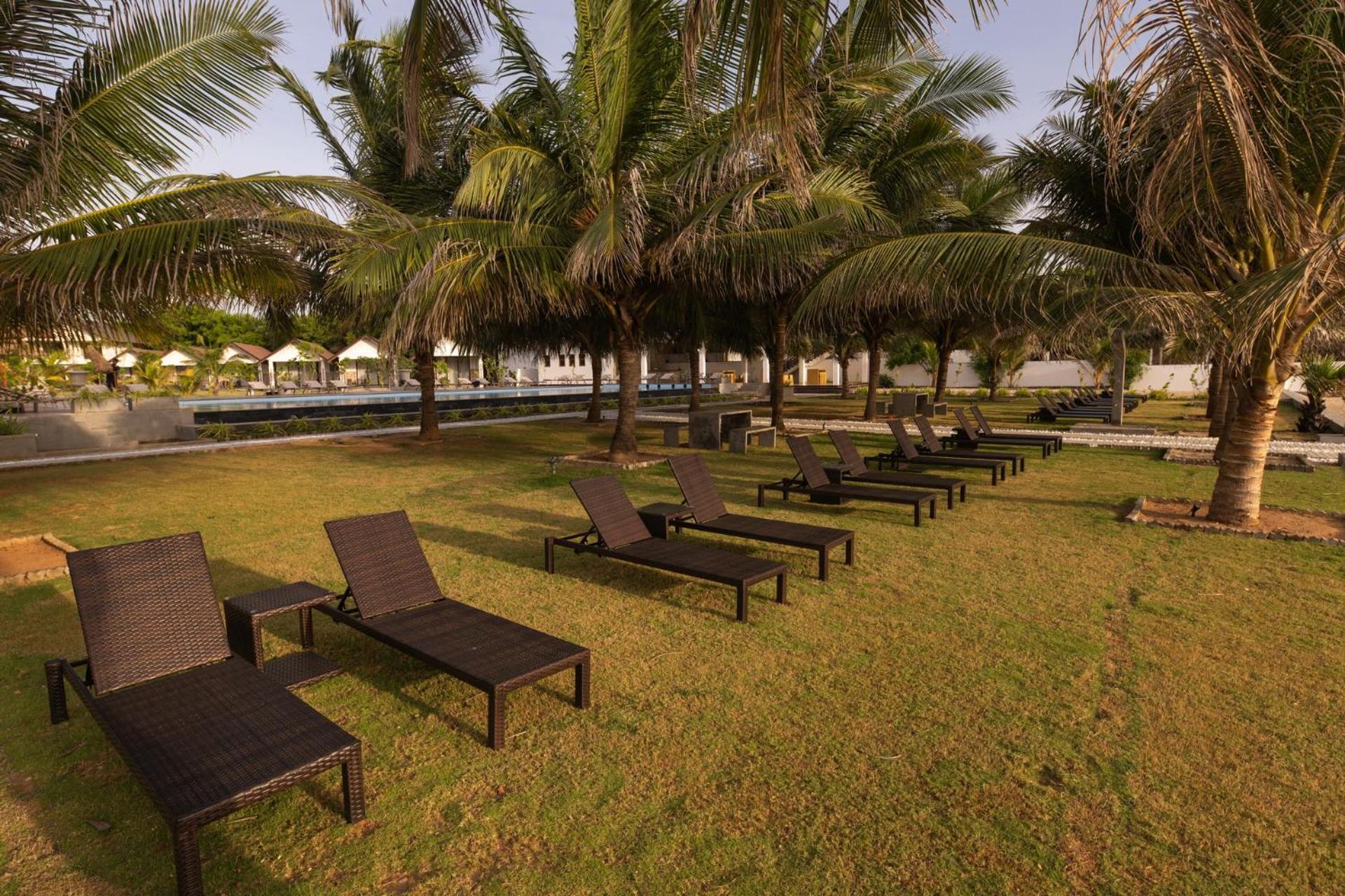 Uppuveli Beach By Dsk Trincomalee Exterior foto